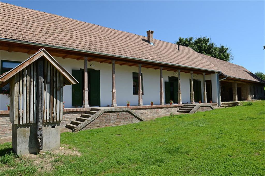 Zengoalja Vendeghaz Hotel Erzsebet Exterior photo
